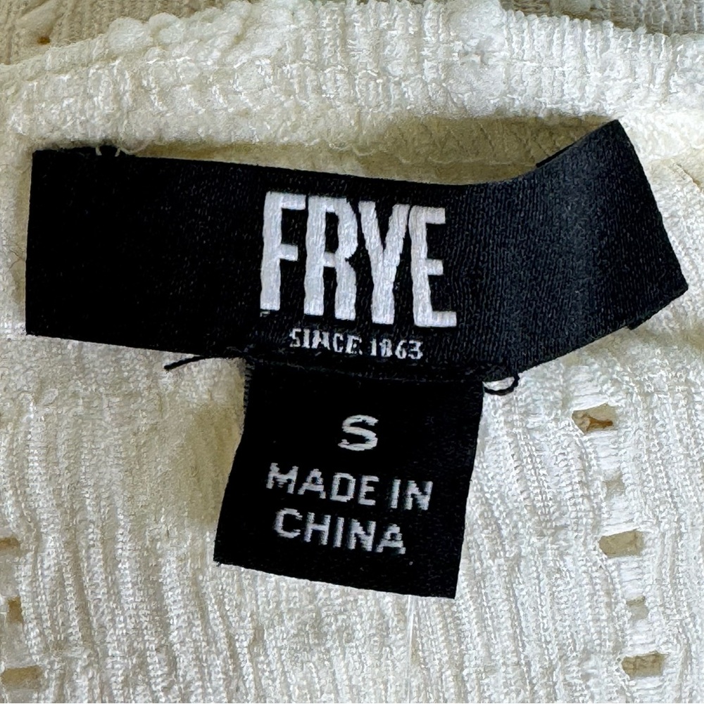 FYRE Cream Women's Top Size Small - Picture 2 of 7